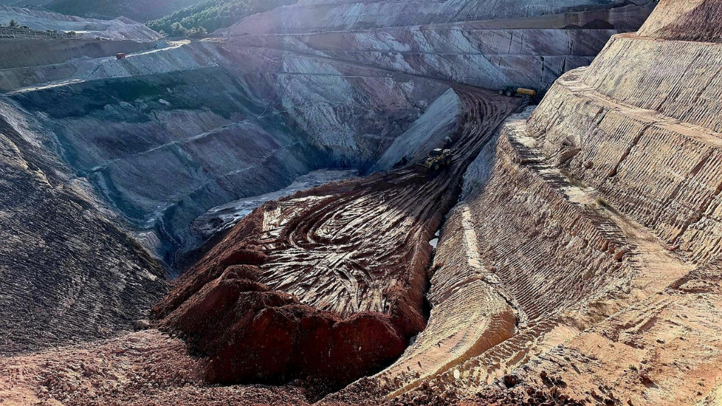 Vesco Clays Spain launches the first phase of restoration at the Encarnita mine in Berge